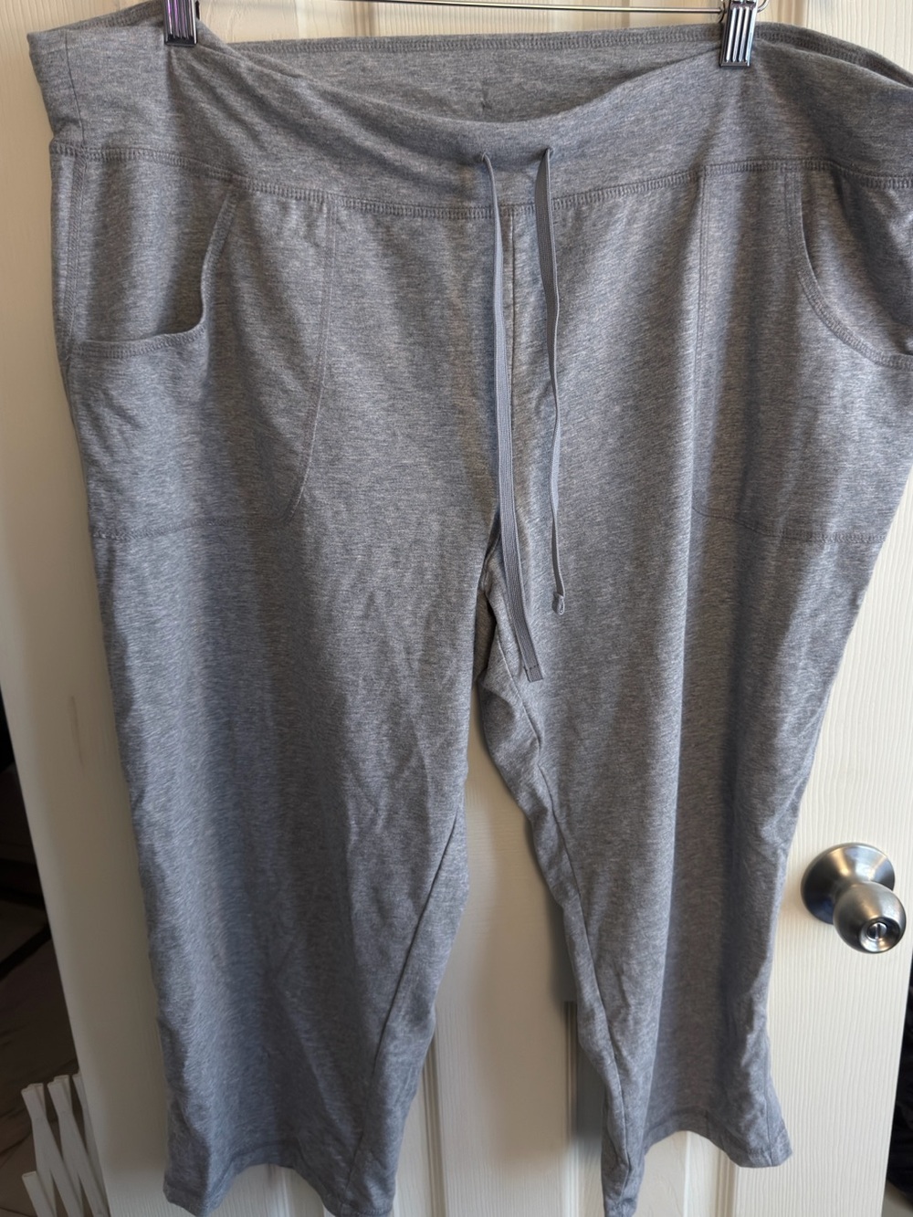 Athletic Works capri size xxxl 22